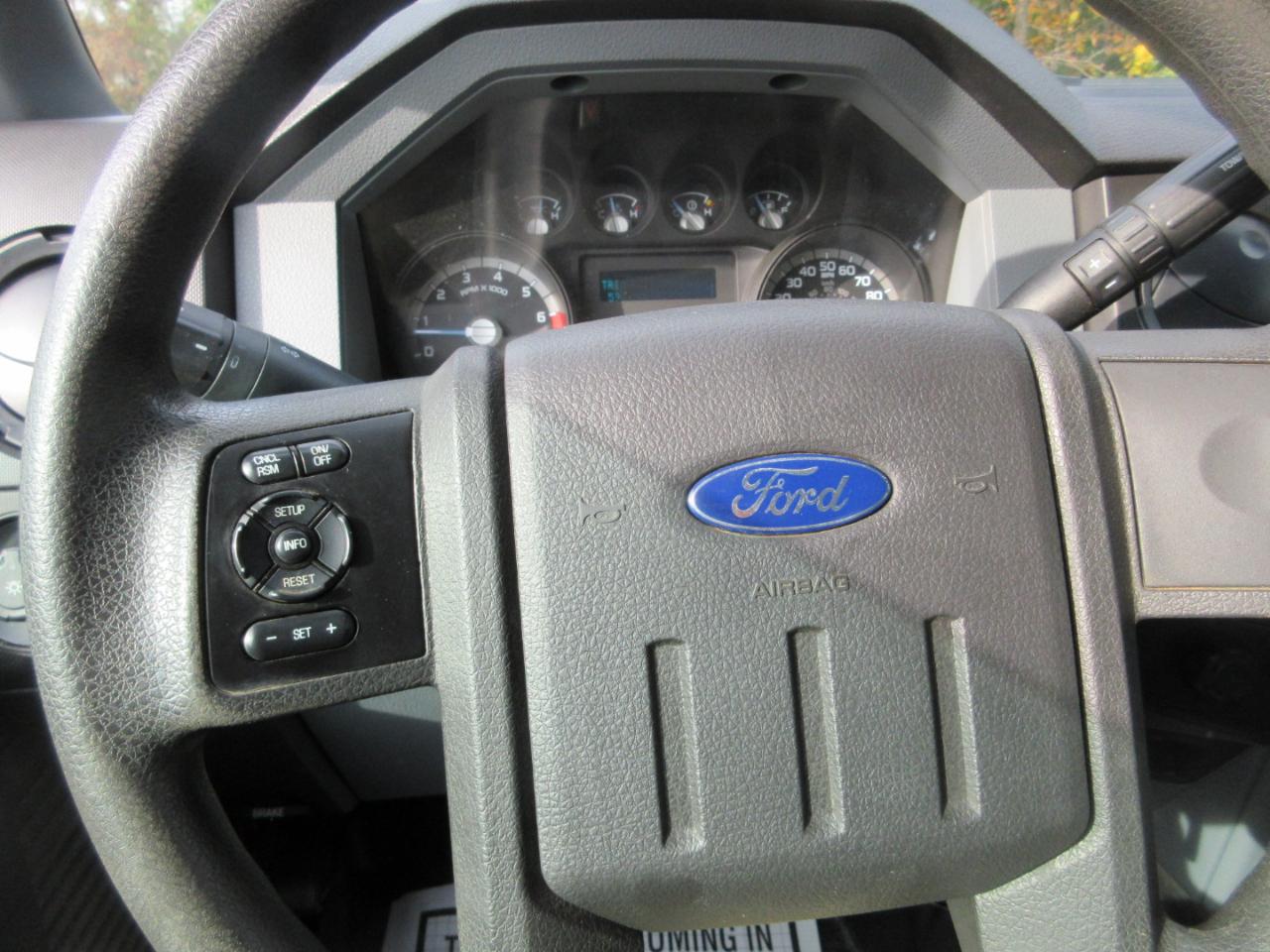 Ford Super Duty F-250 SRW 4WD Crew Cab 172" XLT 2015