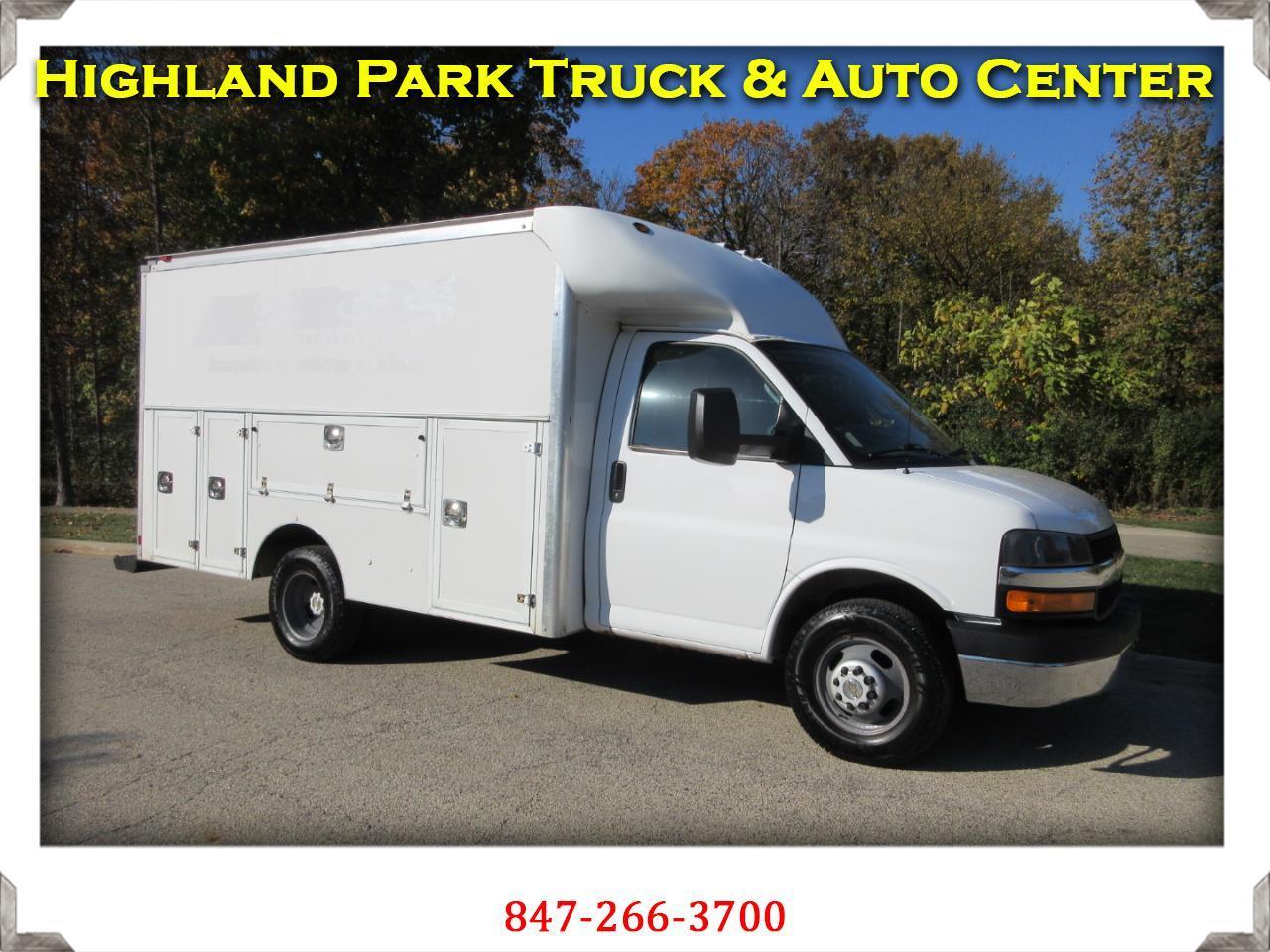 2016 Chevrolet Express Commercial Cutaway 3500 Van 139"