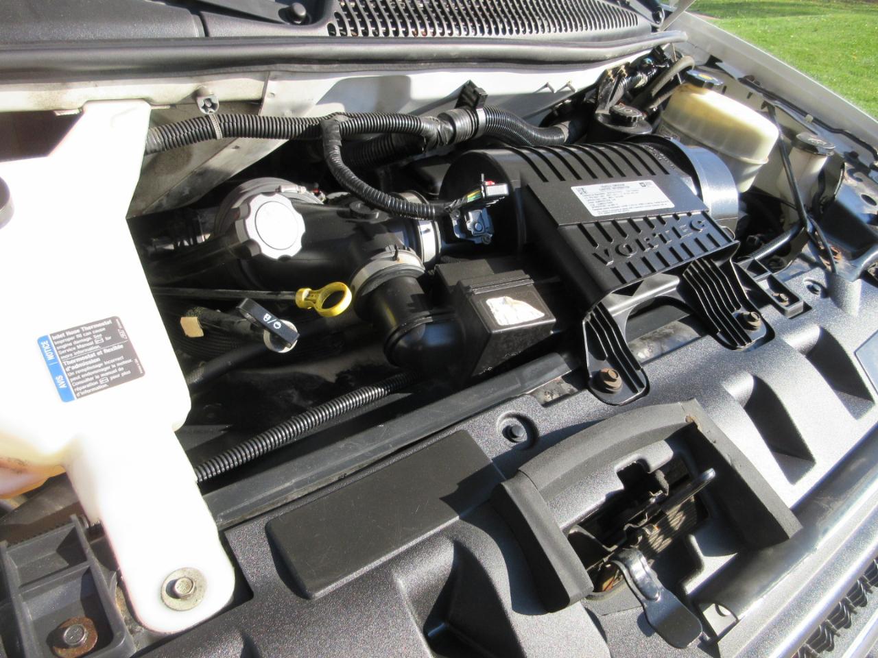 Chevrolet Express Commercial Cutaway 3500 Van 139" 2016
