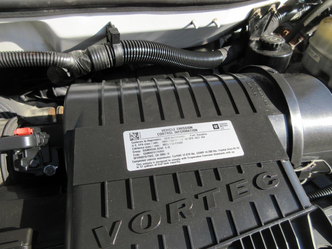 Chevrolet Express Commercial Cutaway 3500 Van 139" 2016