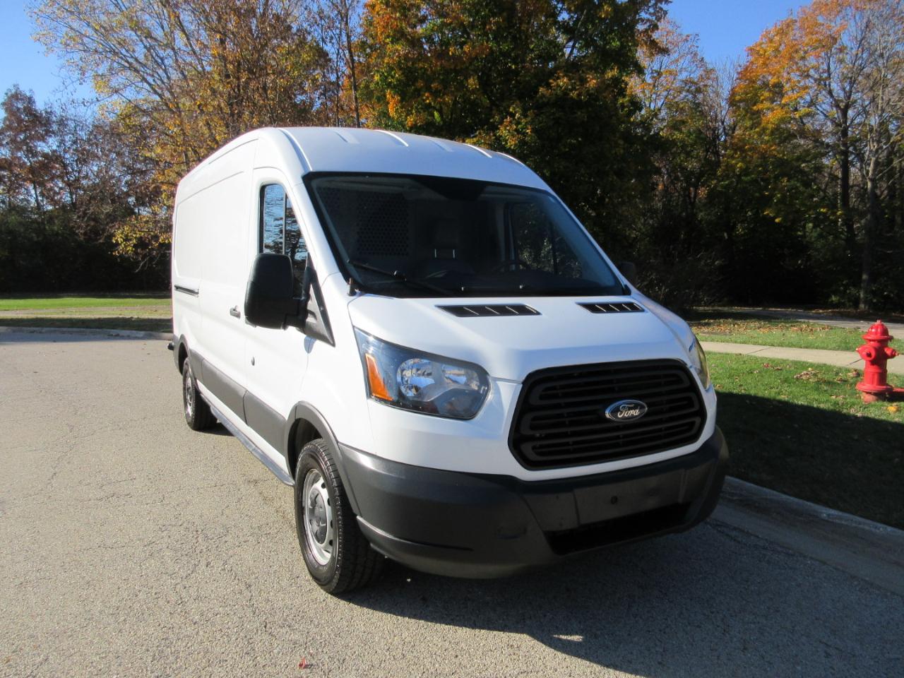 Ford Transit Cargo Van T-150 148" Med Rf 8600 GVWR Sliding RH Dr 2015