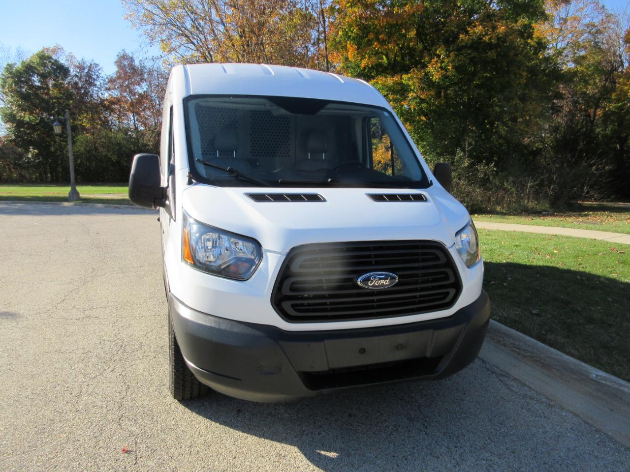 Ford Transit Cargo Van T-150 148" Med Rf 8600 GVWR Sliding RH Dr 2015