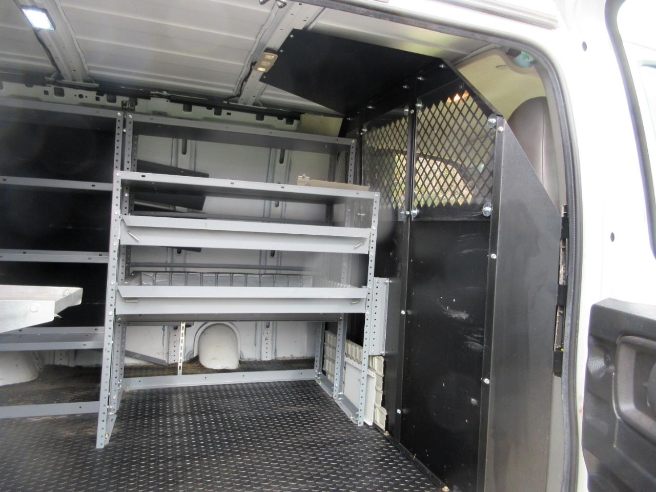 Chevrolet Express Cargo Van RWD 2500 135" 2016