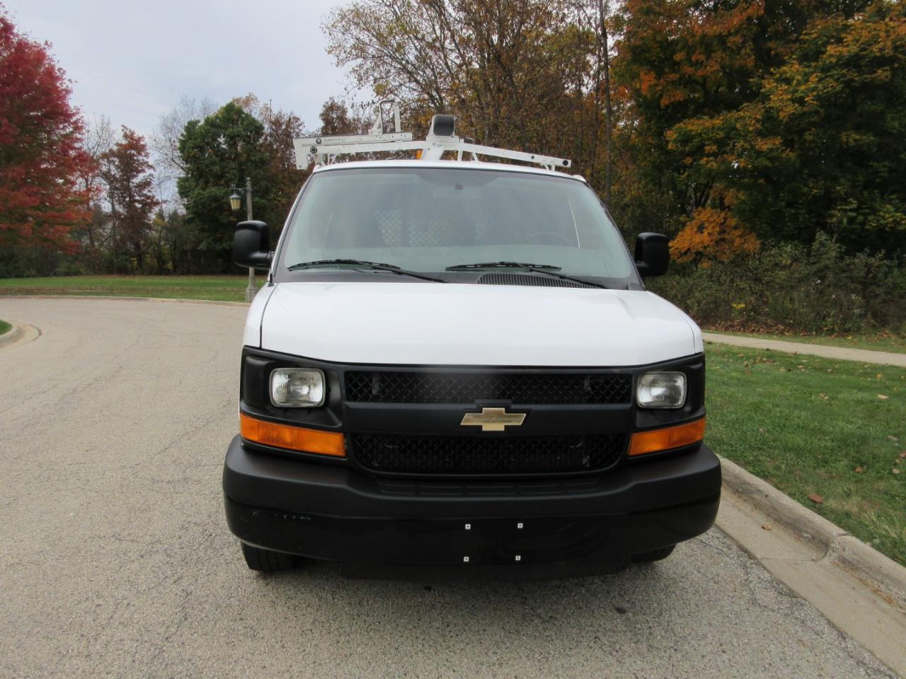 Chevrolet Express Cargo Van RWD 2500 135" 2016
