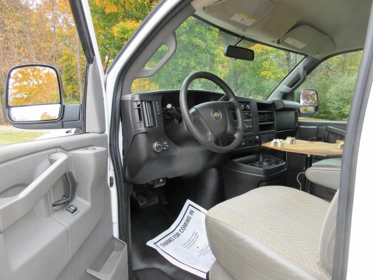 Chevrolet Express Cargo Van RWD 2500 135" 2016