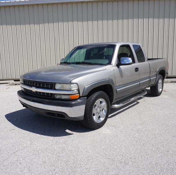 Chevrolet Silverado 1500 LT Ext. Cab 3-Door Short Bed 4WD 2000