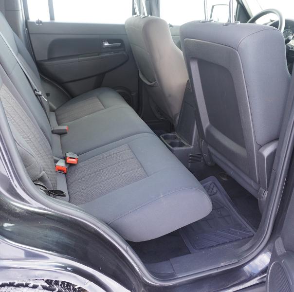 Jeep Liberty Sport 4WD 2012