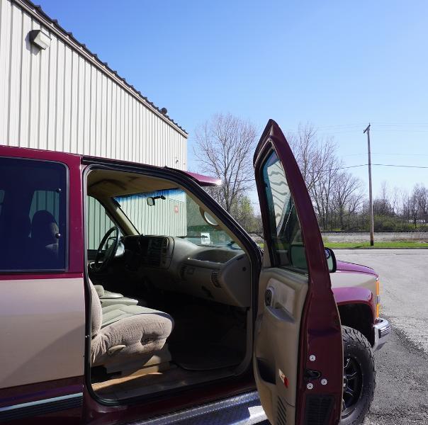 Chevrolet C/K 2500 Ext. Cab 8-ft. Bed 4WD 1996