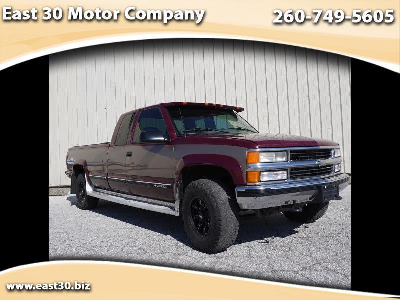 Chevrolet C/K 2500 Ext. Cab 8-ft. Bed 4WD 1996