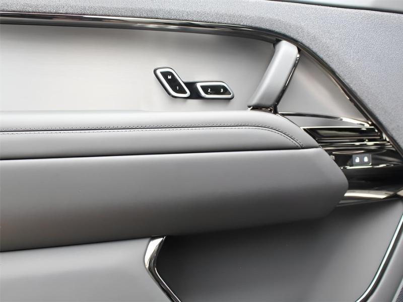 Land Rover Range Rover Evoque  2025