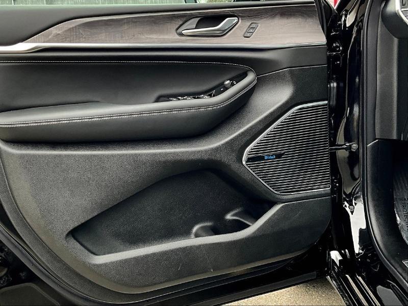 Jeep Grand Cherokee  2025