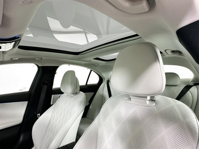 Mercedes-Benz E-Class  2025