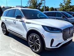 2025 Lincoln Aviator 