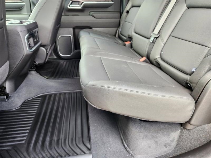 Chevrolet Silverado 2500HD  2025