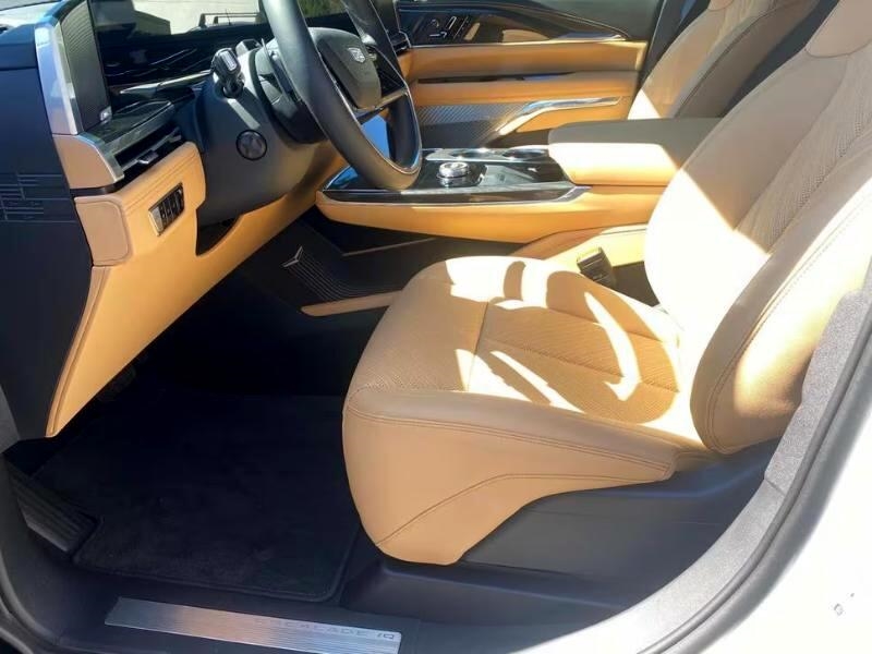 Cadillac Escalade ESV  2025