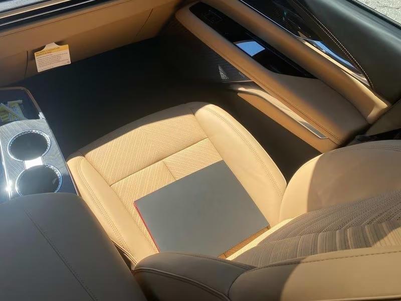 Cadillac Escalade ESV  2025