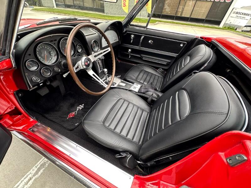 1966 Chevrolet Corvette 26