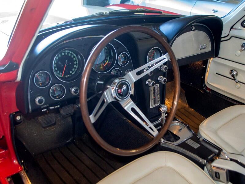 1967 Chevrolet Corvette 23