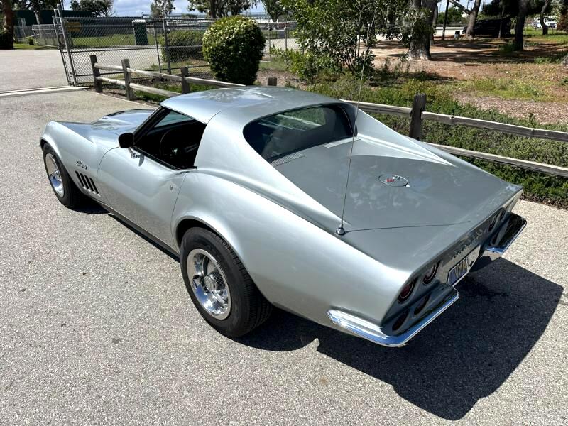 1969 Chevrolet Corvette 22