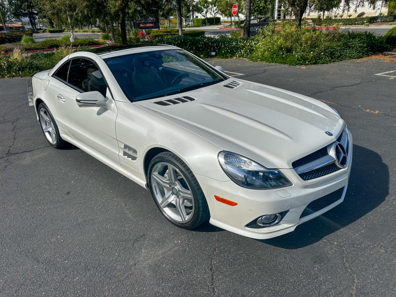 Mercedes-Benz SL-Class SL550 2012