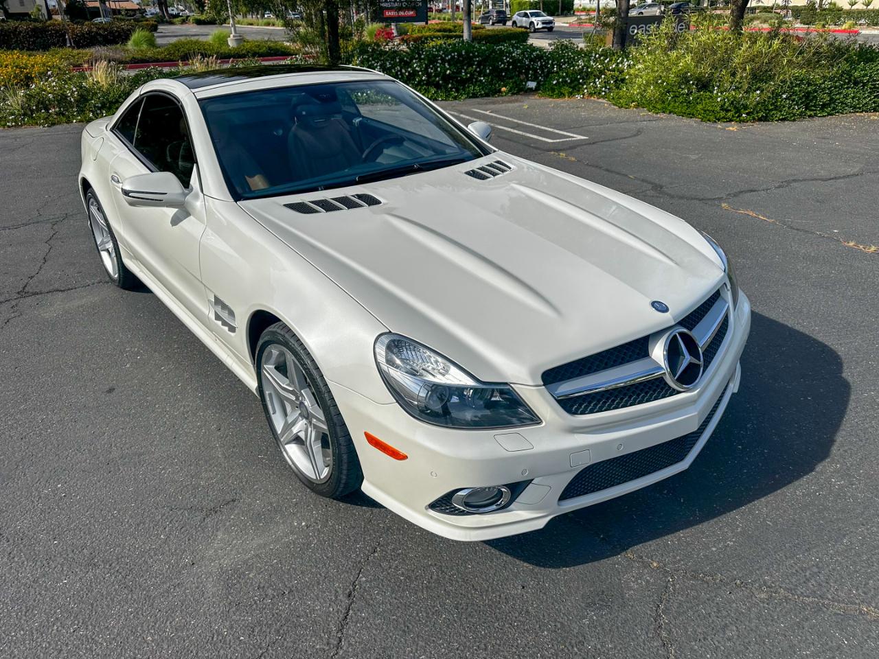 Mercedes-Benz SL-Class SL550 2012