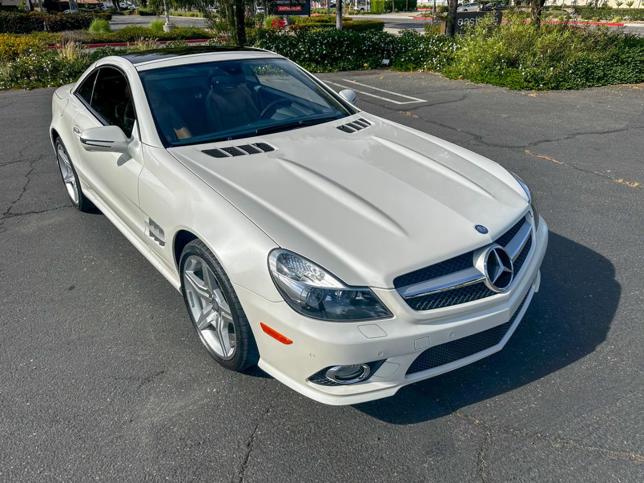 Mercedes-Benz SL-Class SL550 2012