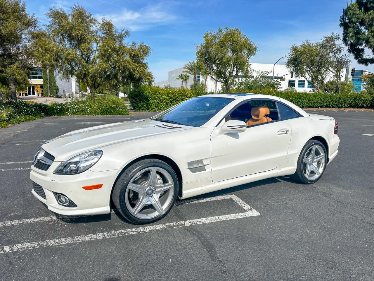 Mercedes-Benz SL-Class SL550 2012