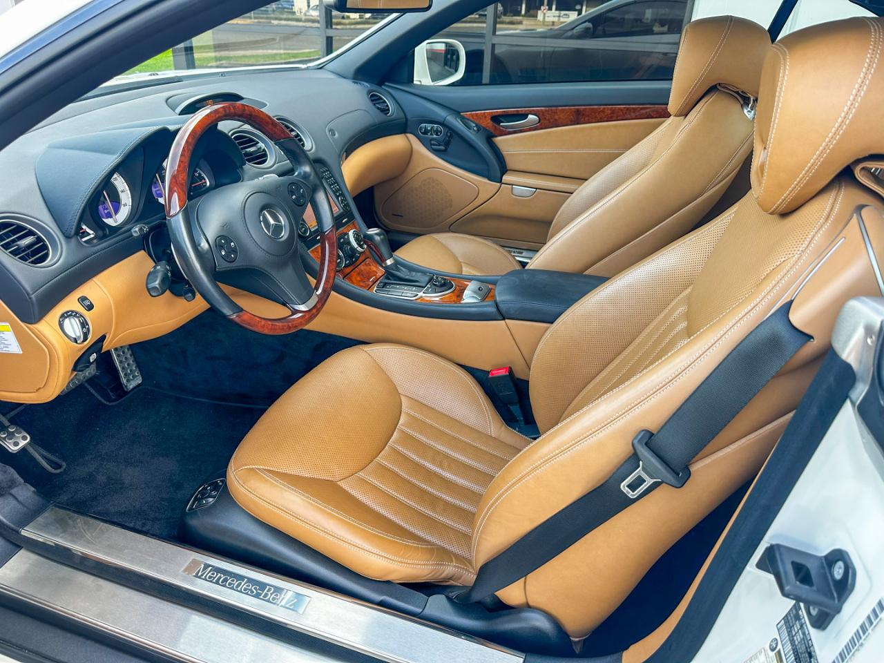 Mercedes-Benz SL-Class SL550 2012