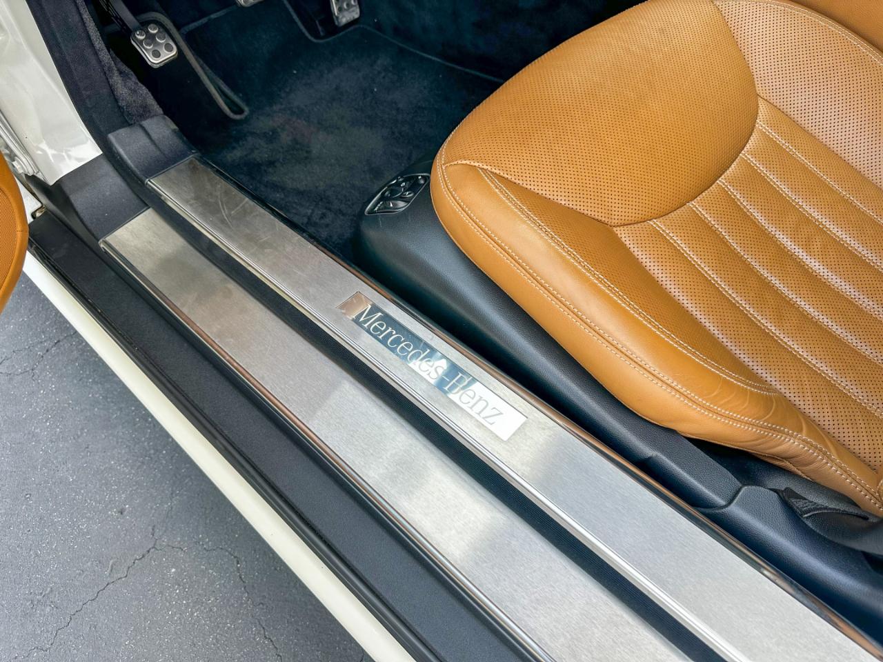 Mercedes-Benz SL-Class SL550 2012