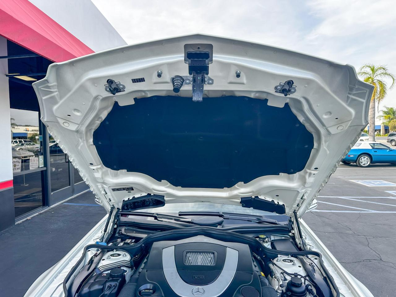 Mercedes-Benz SL-Class SL550 2012