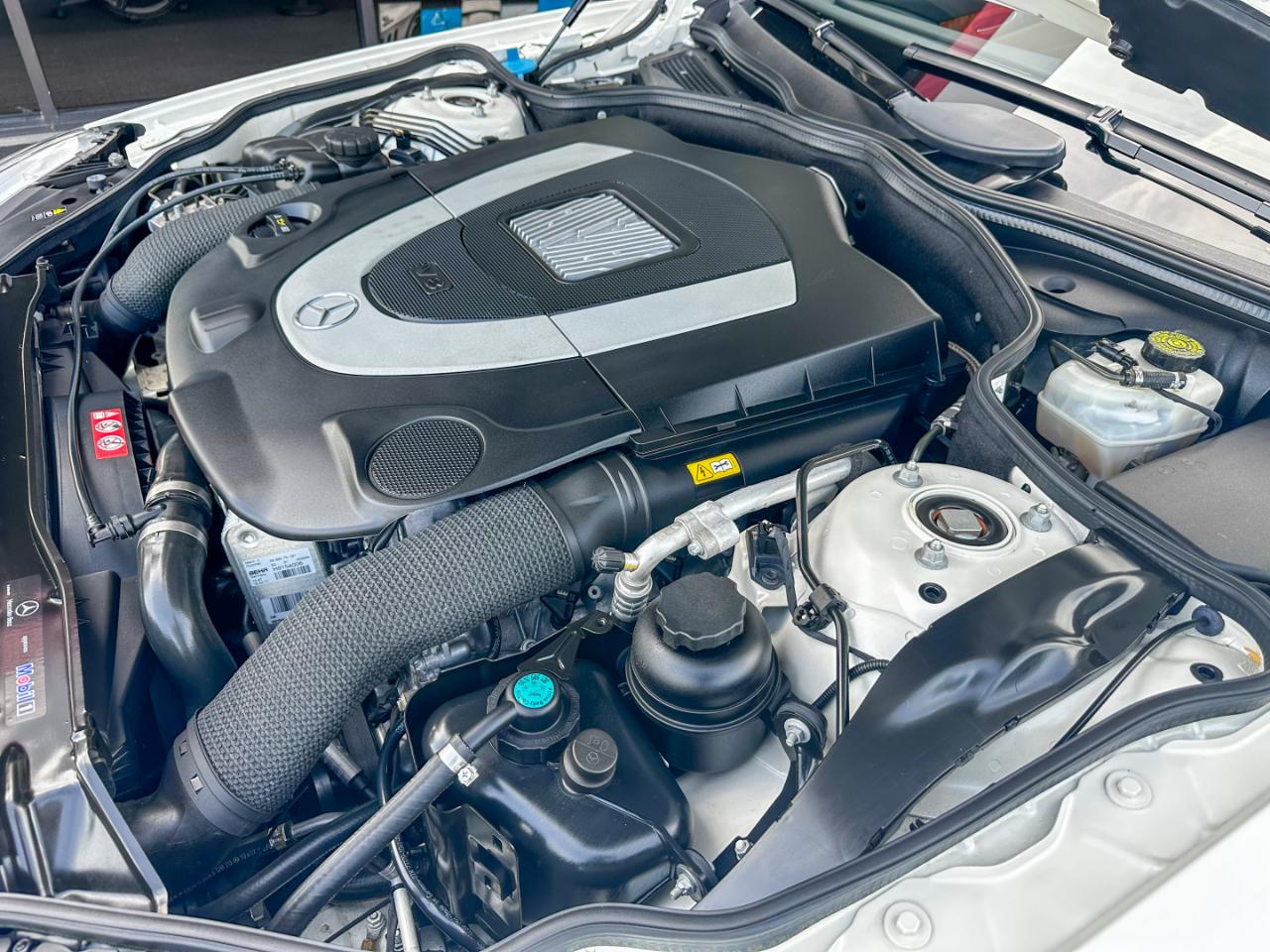 Mercedes-Benz SL-Class SL550 2012