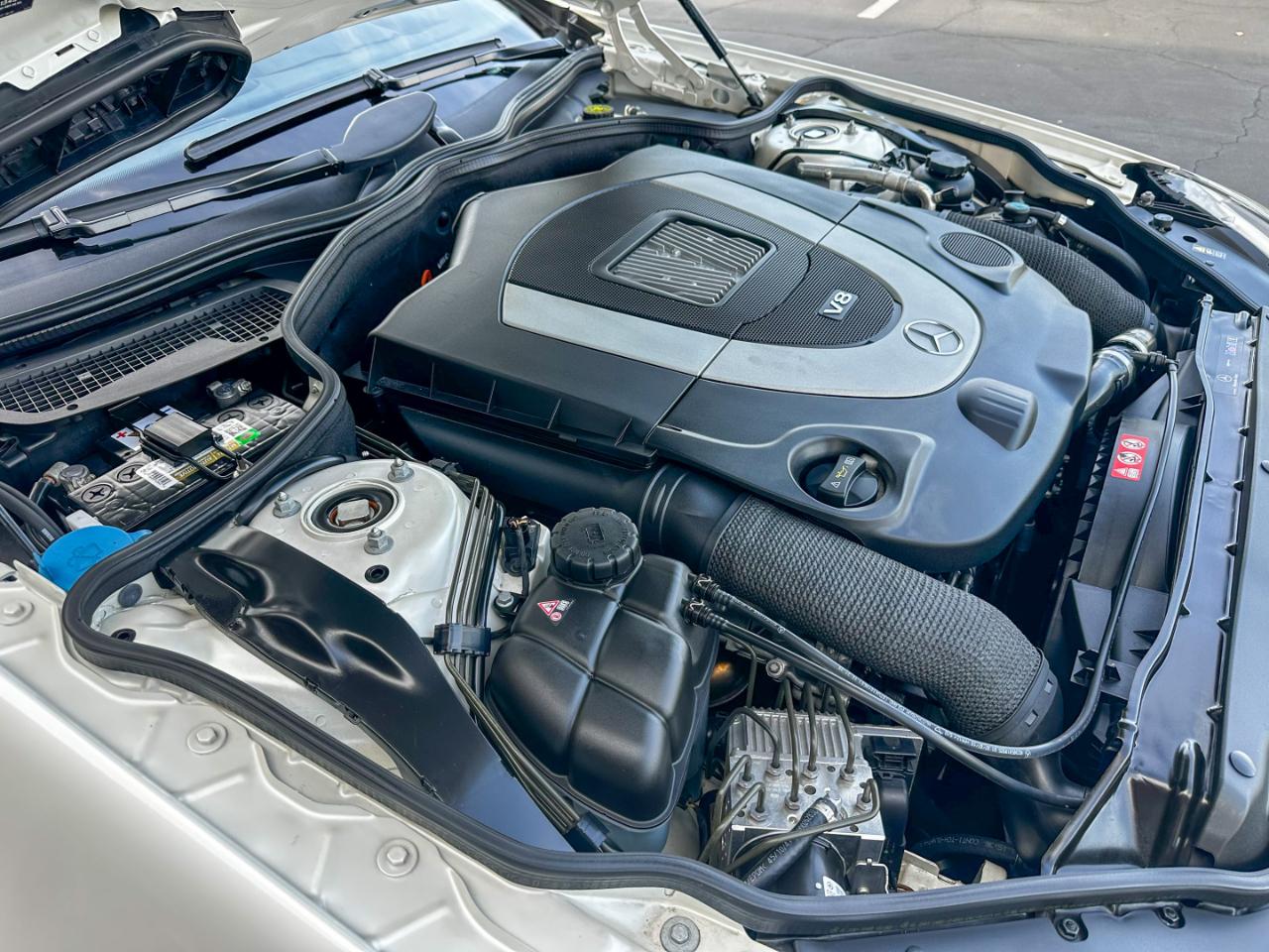 Mercedes-Benz SL-Class SL550 2012