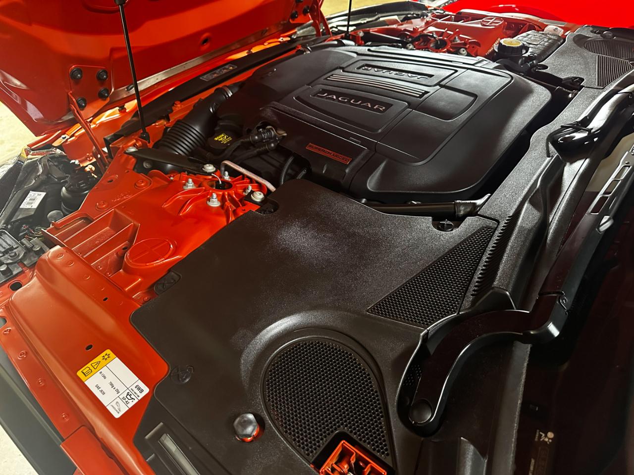 Jaguar F-Type V8 S 2014