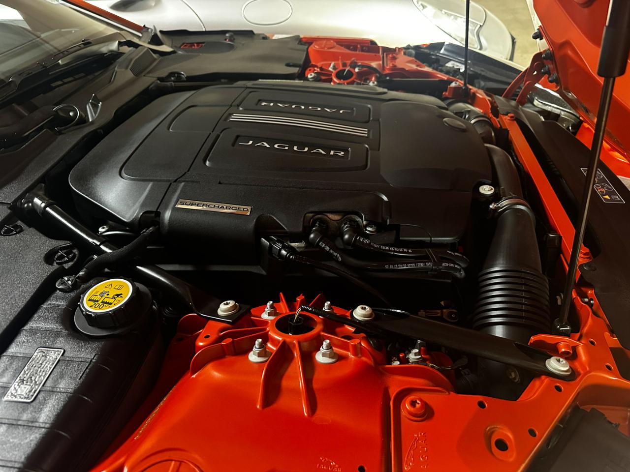 Jaguar F-Type V8 S 2014