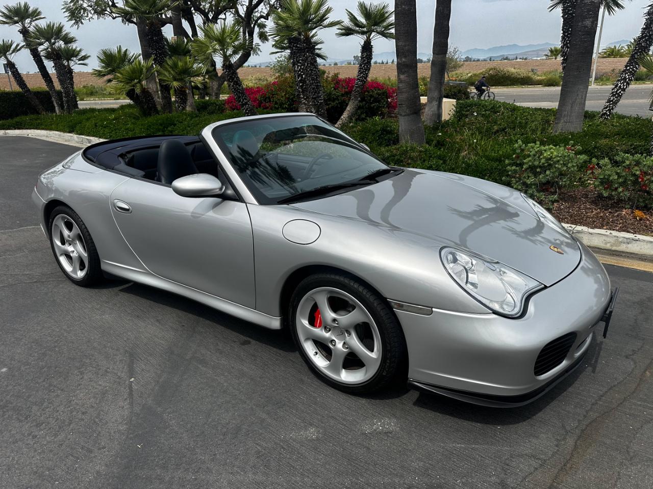 Porsche 911 Carrera Cabriolet 2004