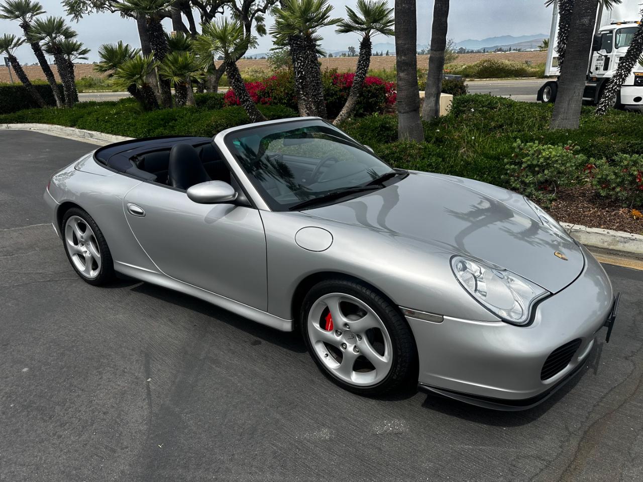 Porsche 911 Carrera Cabriolet 2004