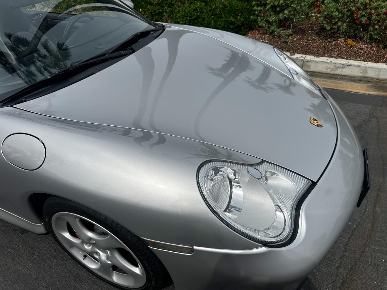 Porsche 911 Carrera Cabriolet 2004