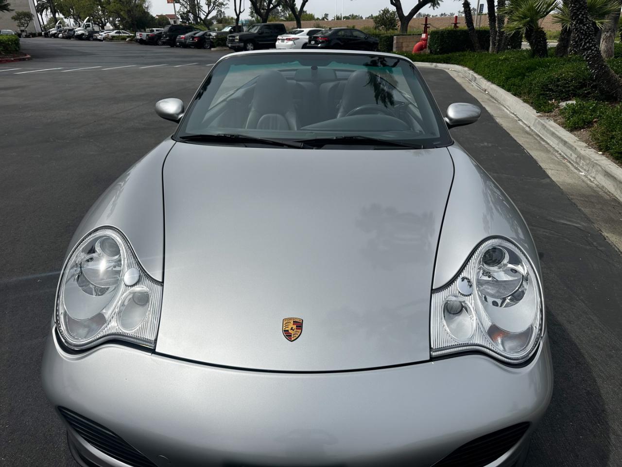 Porsche 911 Carrera Cabriolet 2004
