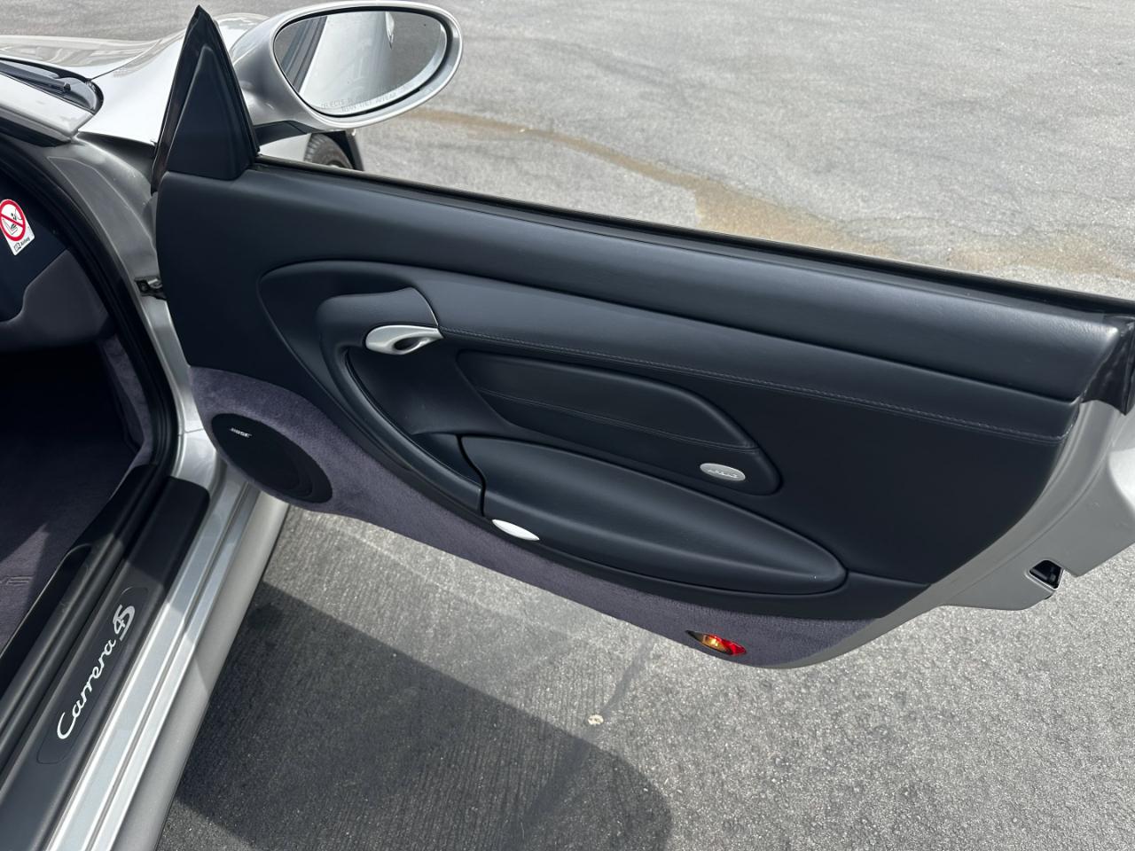 Porsche 911 Carrera Cabriolet 2004