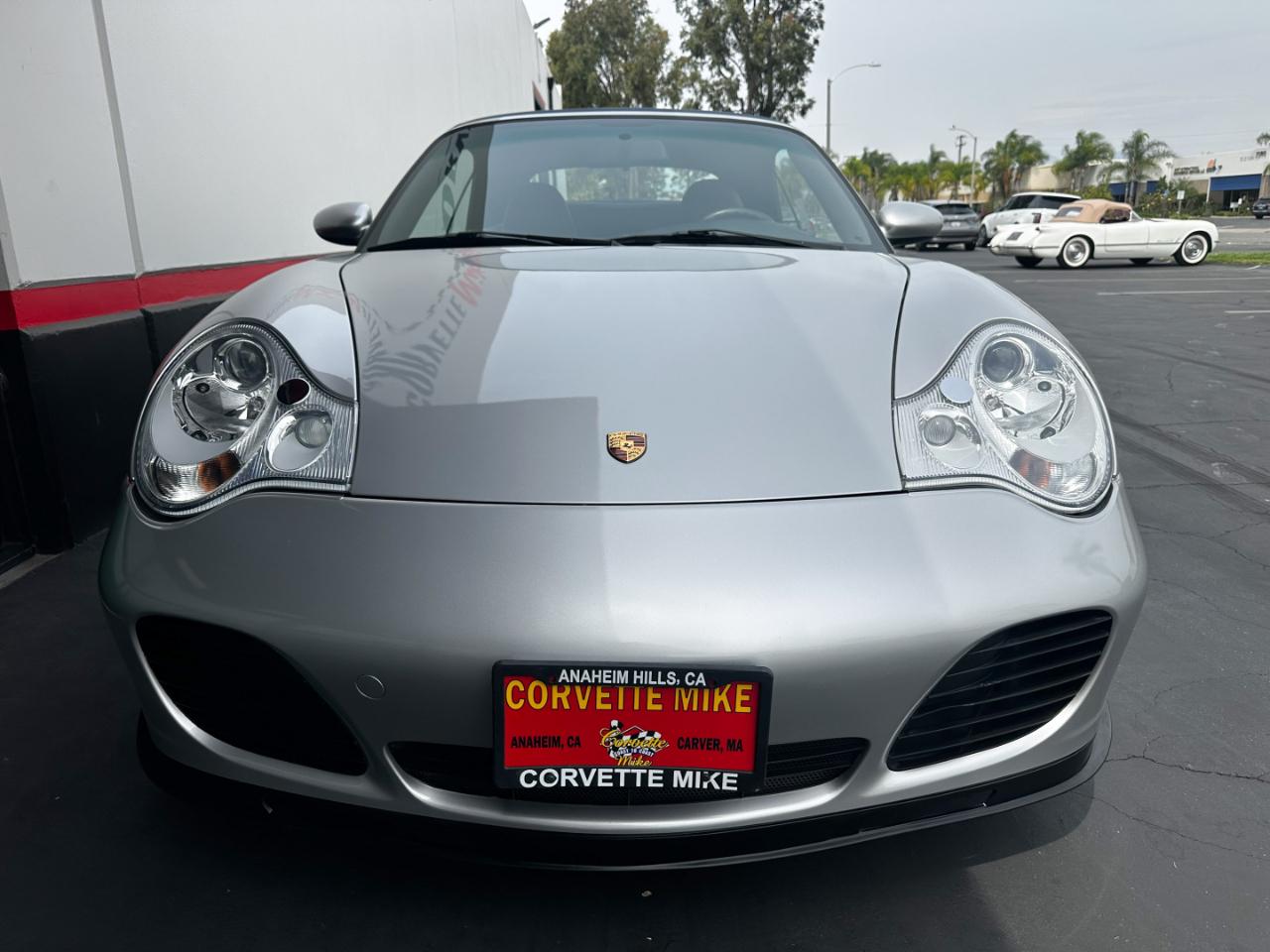 Porsche 911 Carrera Cabriolet 2004
