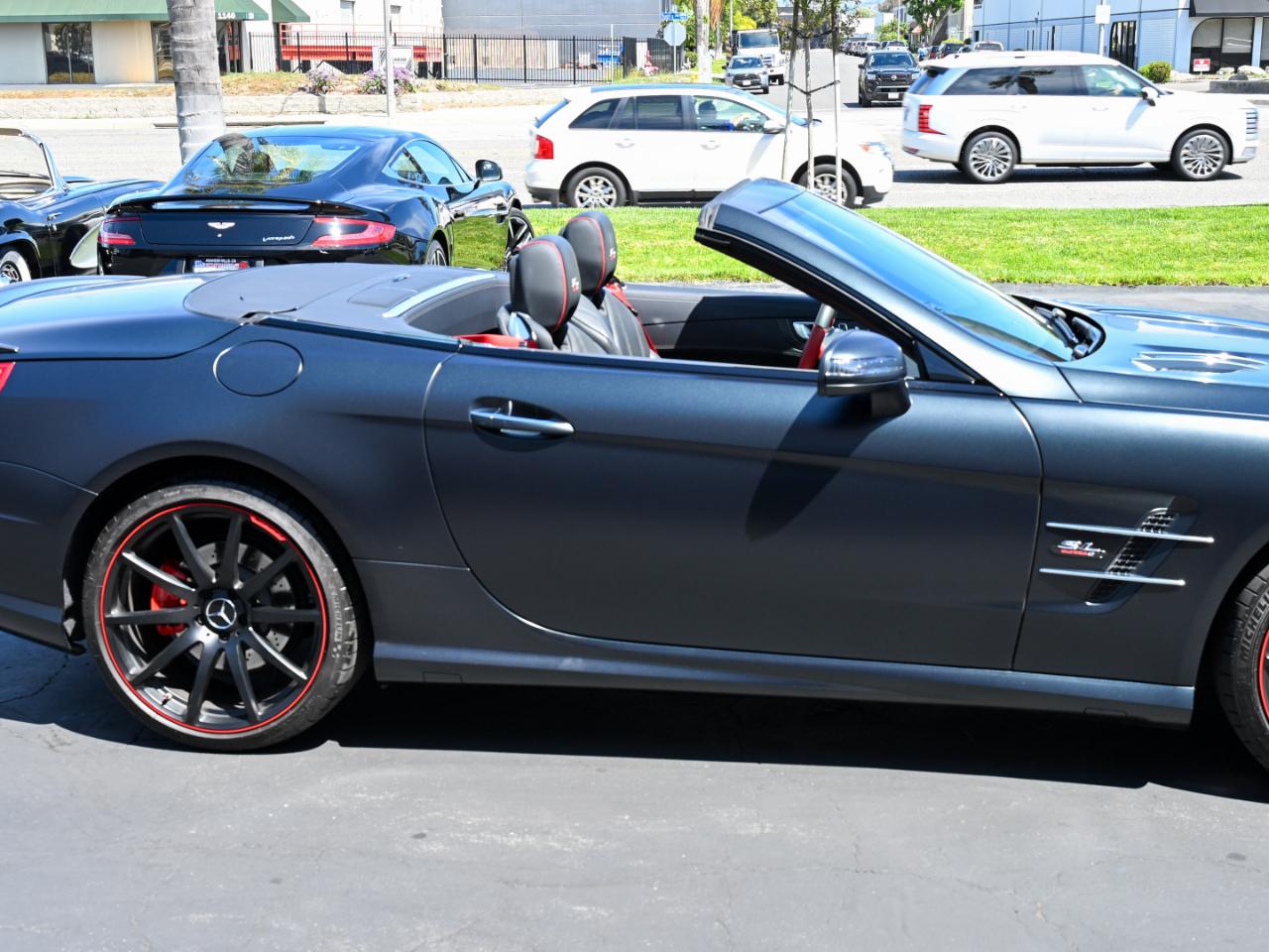 Mercedes-Benz SL-Class SL550 2016