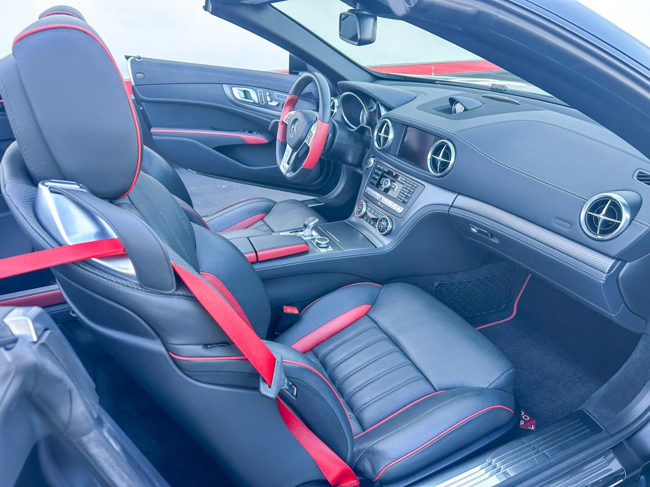 Mercedes-Benz SL-Class SL550 2016