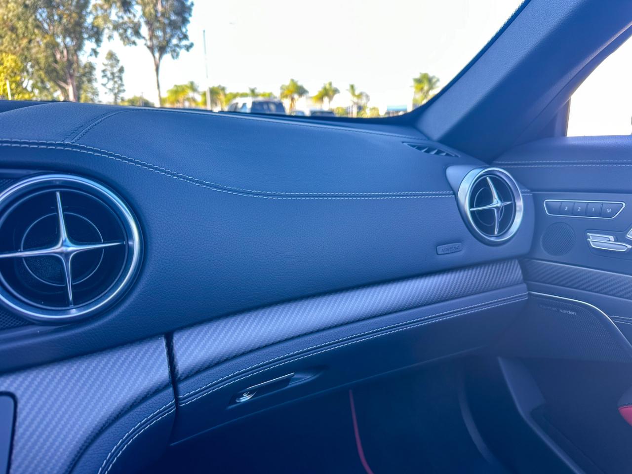 Mercedes-Benz SL-Class SL550 2016