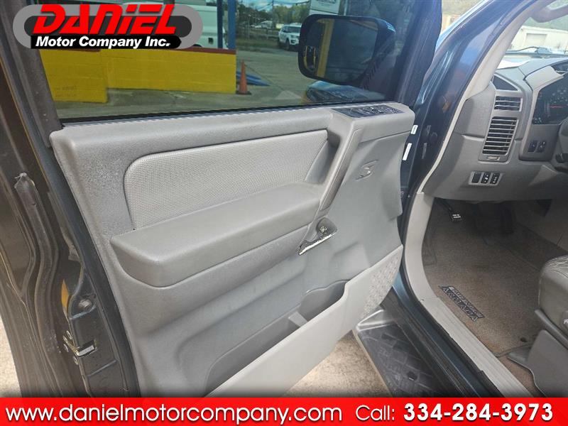 2004 Nissan Armada SE 2WD