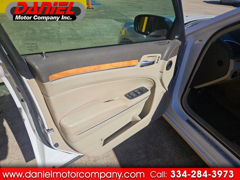 2013 Chrysler 300 C's photo