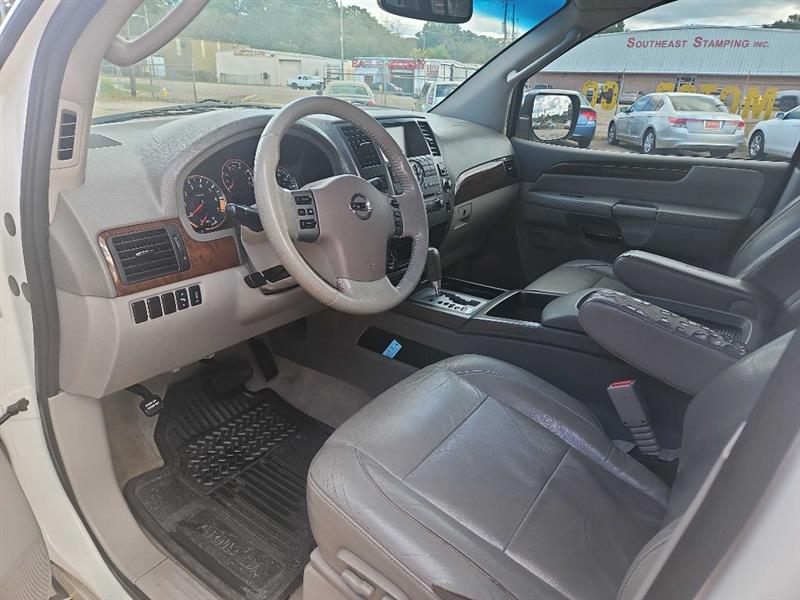 Nissan Armada SE 2WD 2010 Nissan Armada SE 2WD 2010