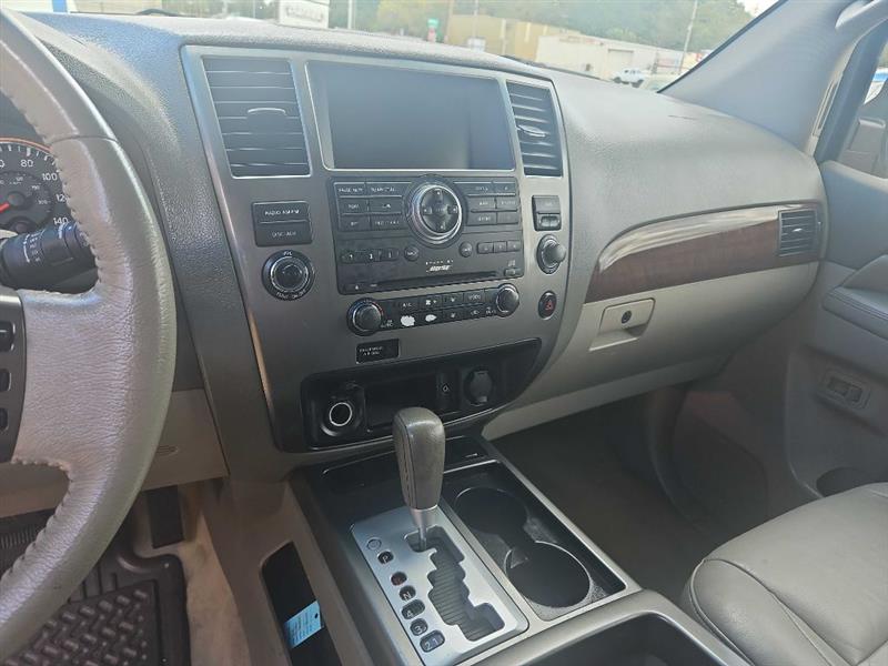 Nissan Armada SE 2WD 2010 Nissan Armada SE 2WD 2010