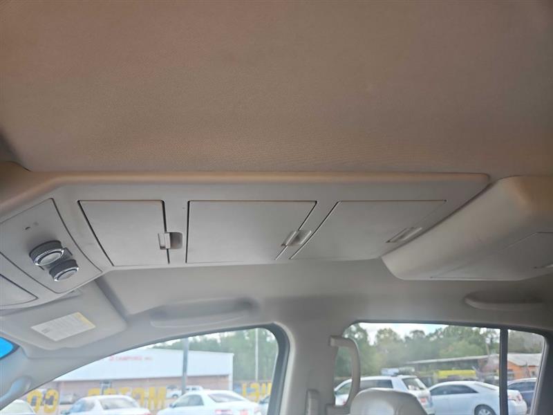 Nissan Armada SE 2WD 2010 Nissan Armada SE 2WD 2010