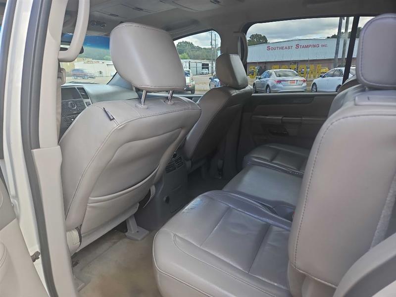 Nissan Armada SE 2WD 2010 Nissan Armada SE 2WD 2010