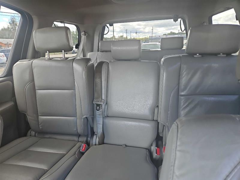 Nissan Armada SE 2WD 2010 Nissan Armada SE 2WD 2010